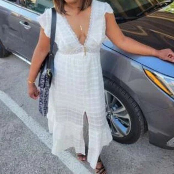 Split Thigh Dress White - Picture 9 of 11